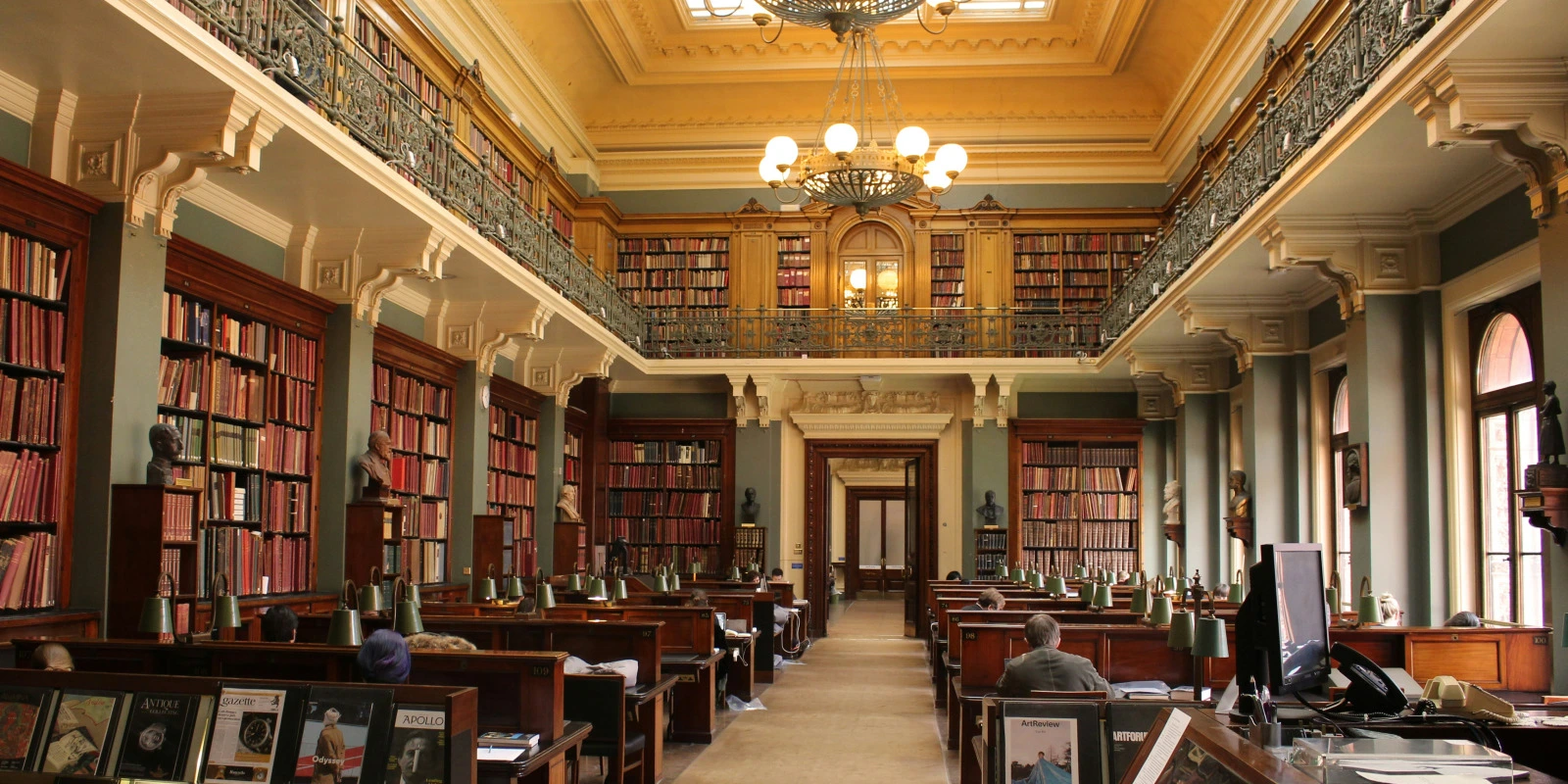 Les Spécialités du BUT PEC